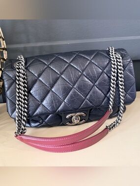 Chanel Shoulder Flap Bag Black Quilted Lambskin w/burgundy | Ruthenium Hardware